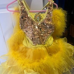Bright yellow Dance costume CS